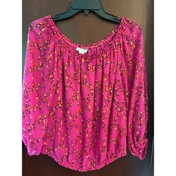 Diane Von Furstenberg Tops - Diane von Furstenberg Blouse Womens S Pink Excellent Silk Floral Peasant Top